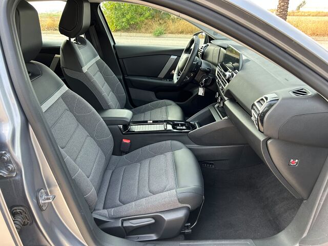 CITROEN C4 HYBRID PLUS 1.2 E-THP AUTO SPANISH LHD IN SPAIN ONLY 17000 MILES 2024